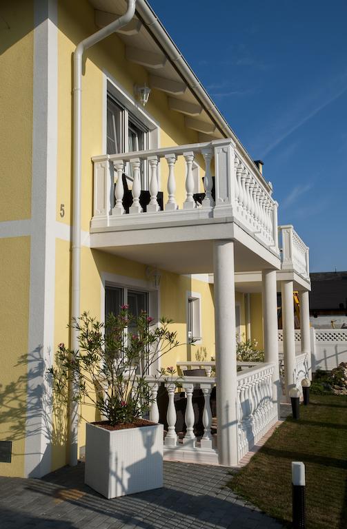 Villa Katharina Rust Exteriör bild
